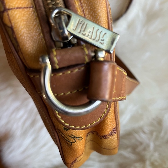 Vintage Alviero Martini 1A Classe Geo Classic Map Crossbody Bag. - Picture 6 of 8